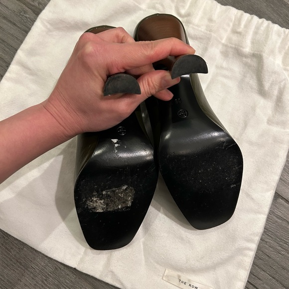 The Row Leather Pumps - Picture 5 of 7